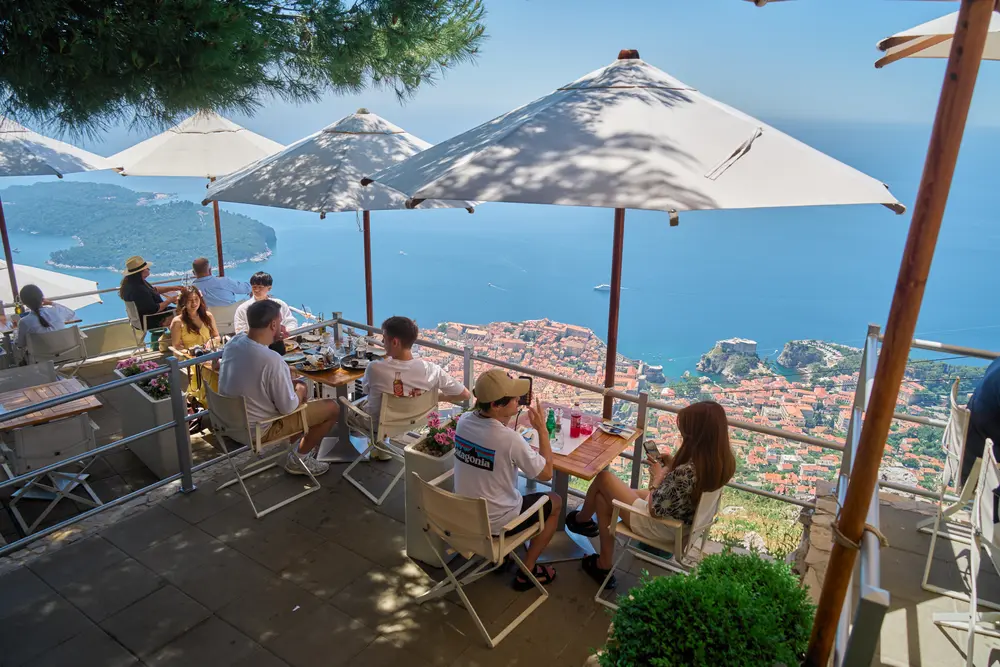 2026-06-10_dubrovnik_hilltop-terrace-cafe_dsc05156.jpg