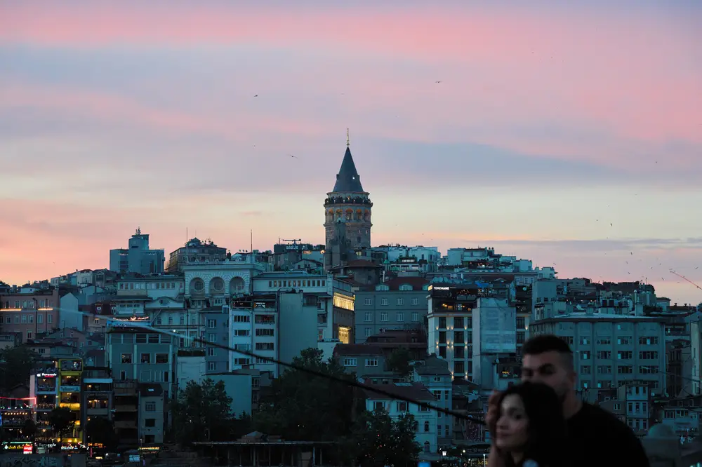 2026-06-07_istanbul_galata-tower-at-dusk_dsc04163.jpg