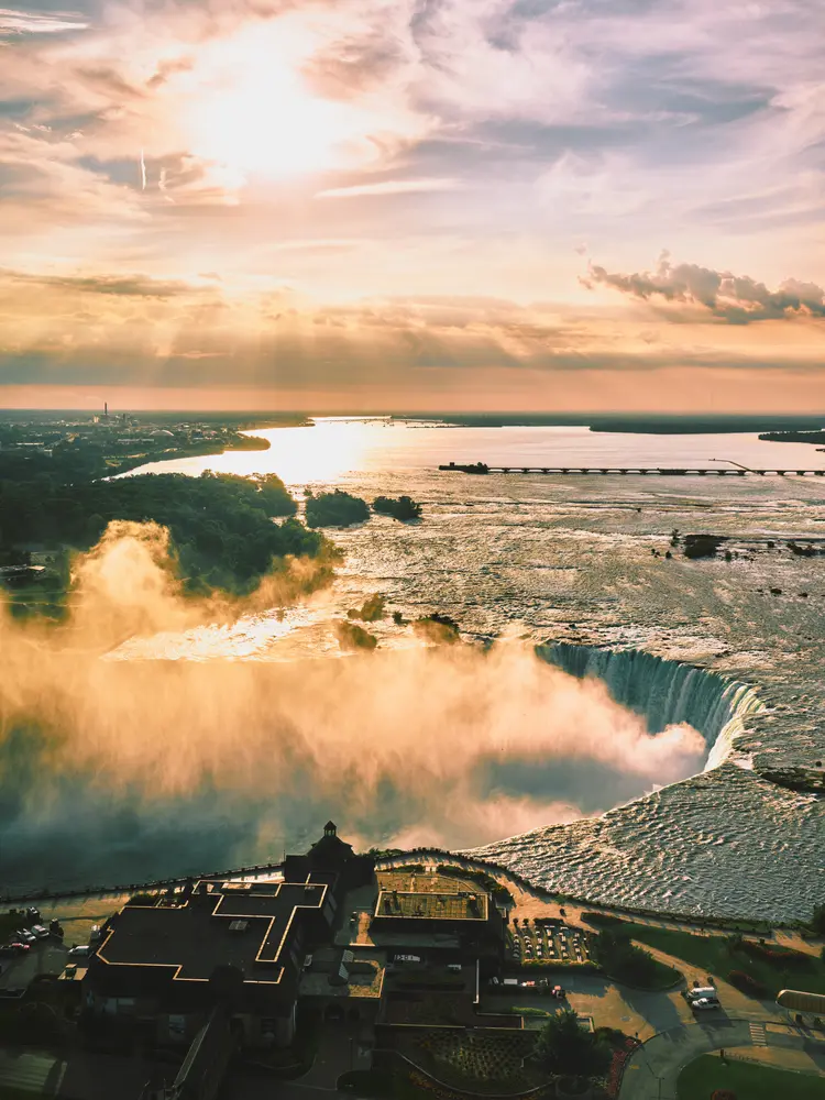2024-09-06_niagara-falls_sunset-overlook_dsc03629.jpg
