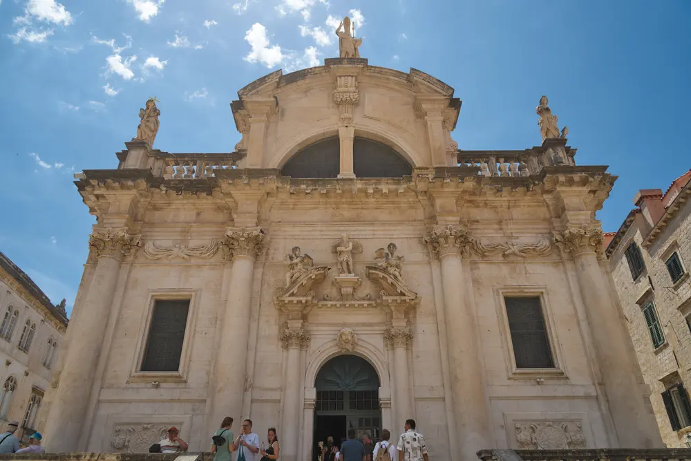 2026-06-15_dubrovnik_baroque-church-facade_dsc07589.jpg